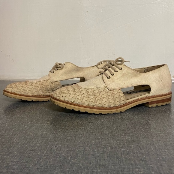 ⚡️SOLD⚡️ Ann Marino Cream Leather Loafers Vintage Flats - Picture 1 of 6